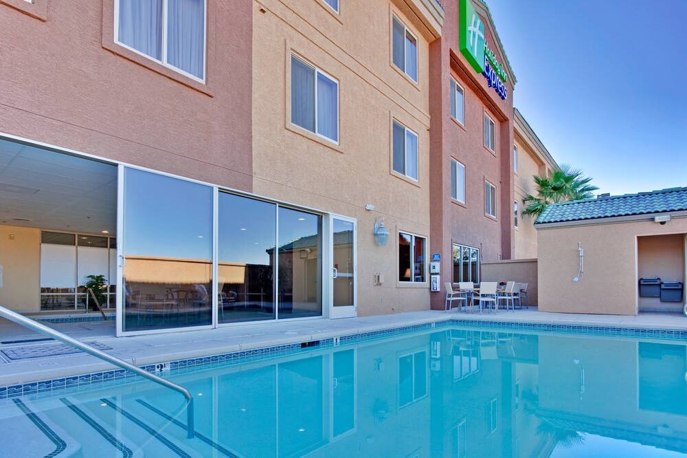 Photo of Outdoor in Sunrise Manor