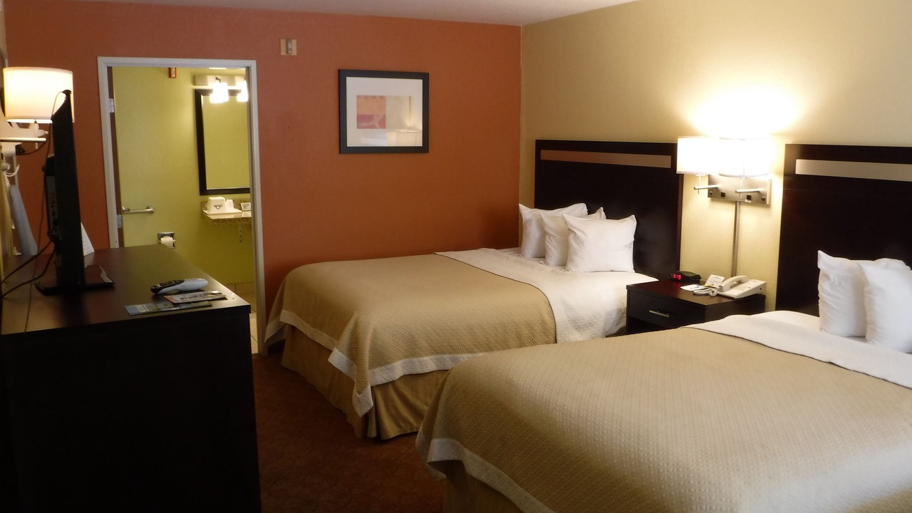 Photo of Bedroom in Globe