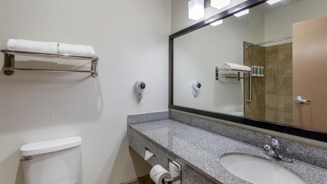 Photo of Bathroom in Maryvale