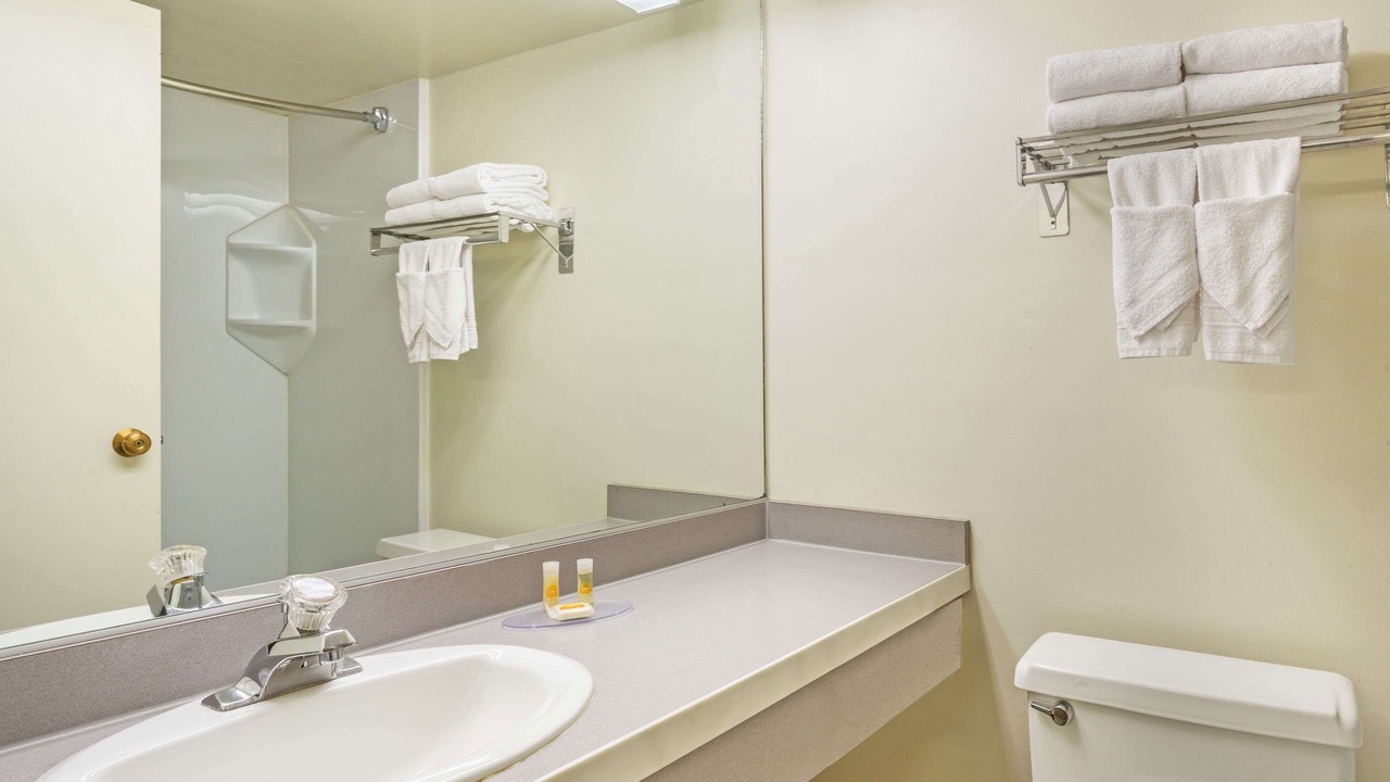 Photo of Bathroom in Logan