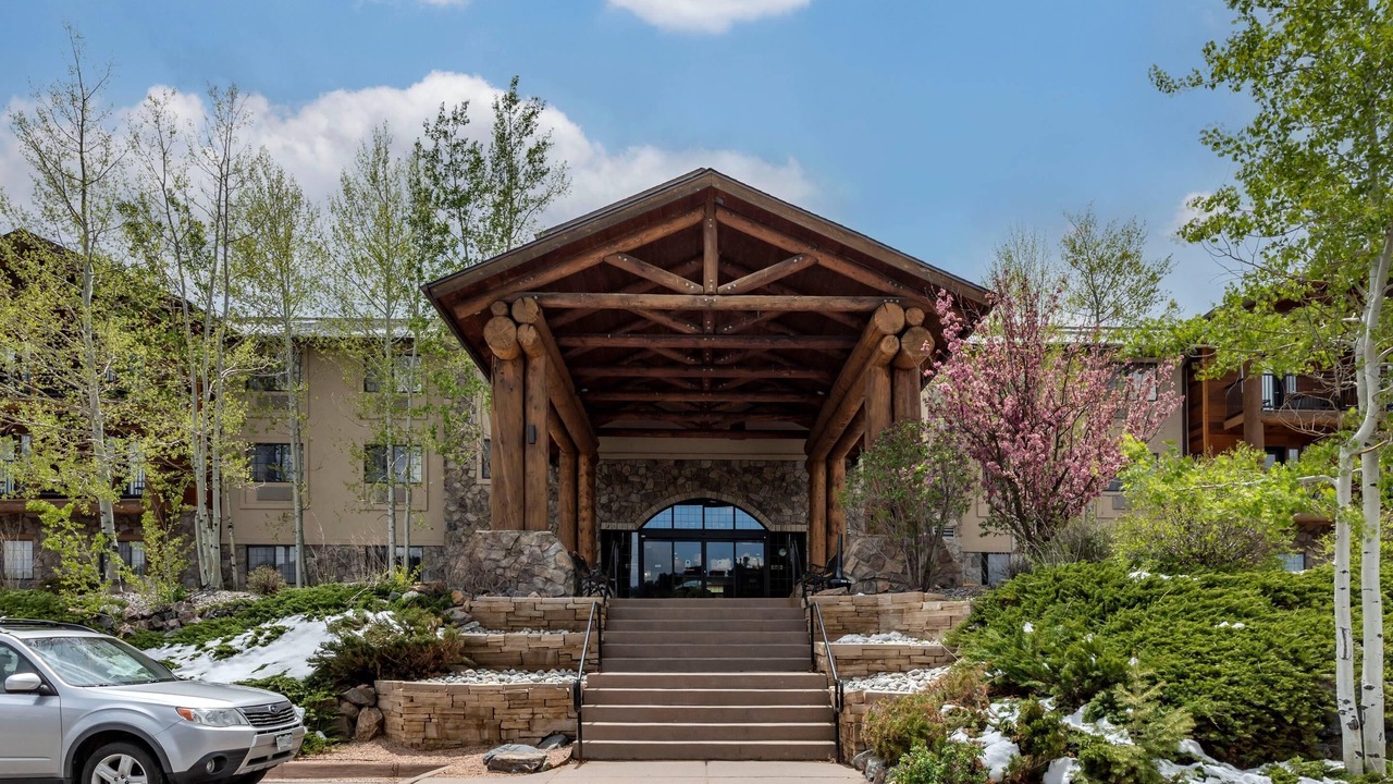 Photo of Outdoor in North Central Evergreen