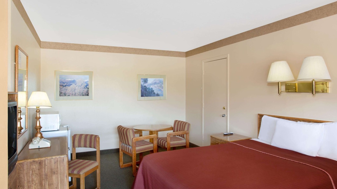 Photo of Bedroom in Brigham City