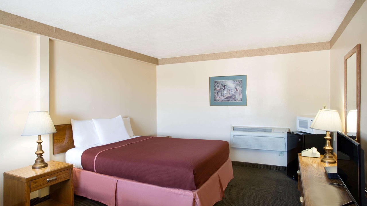 Photo of Bedroom in Brigham City