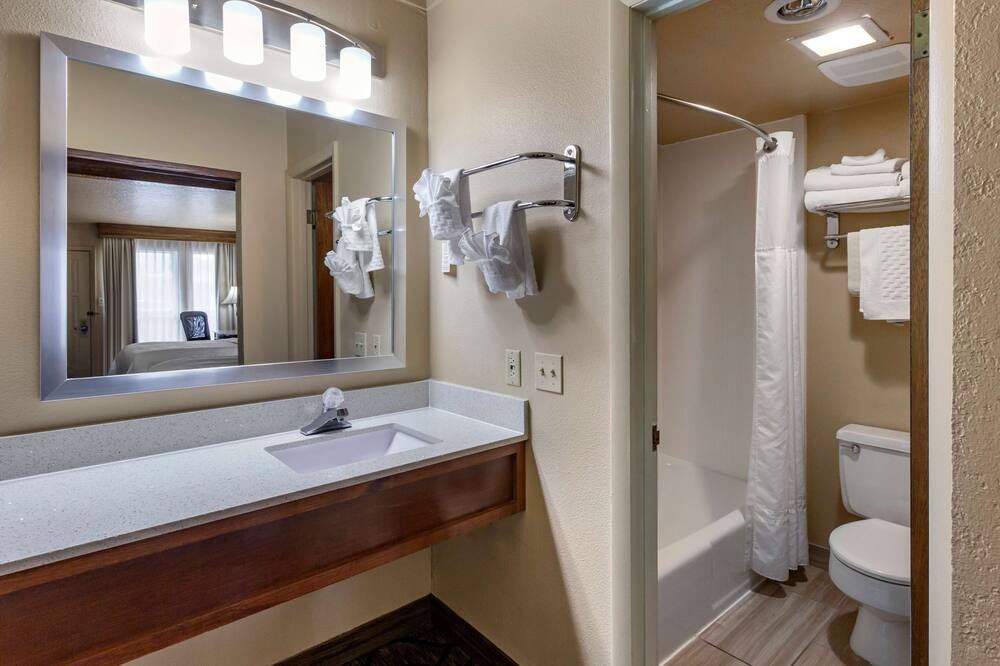 Photo of Bathroom in Evanston