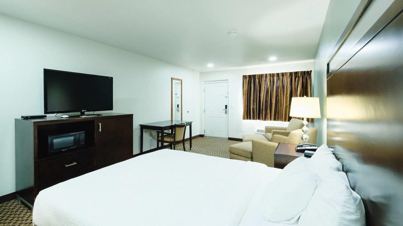 Photo of Bedroom in Holbrook