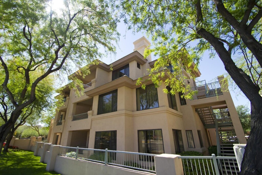Photo of Buildings in Scottsdale Links