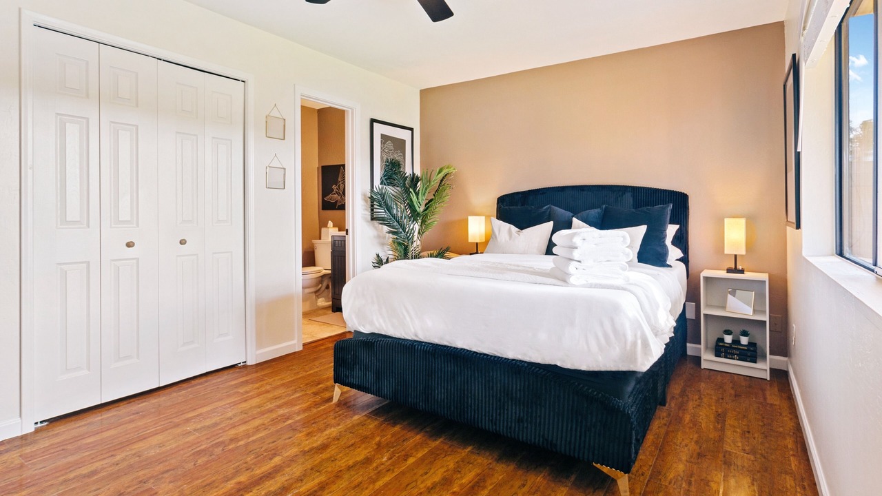 Photo of Bedroom in Raskin Estates