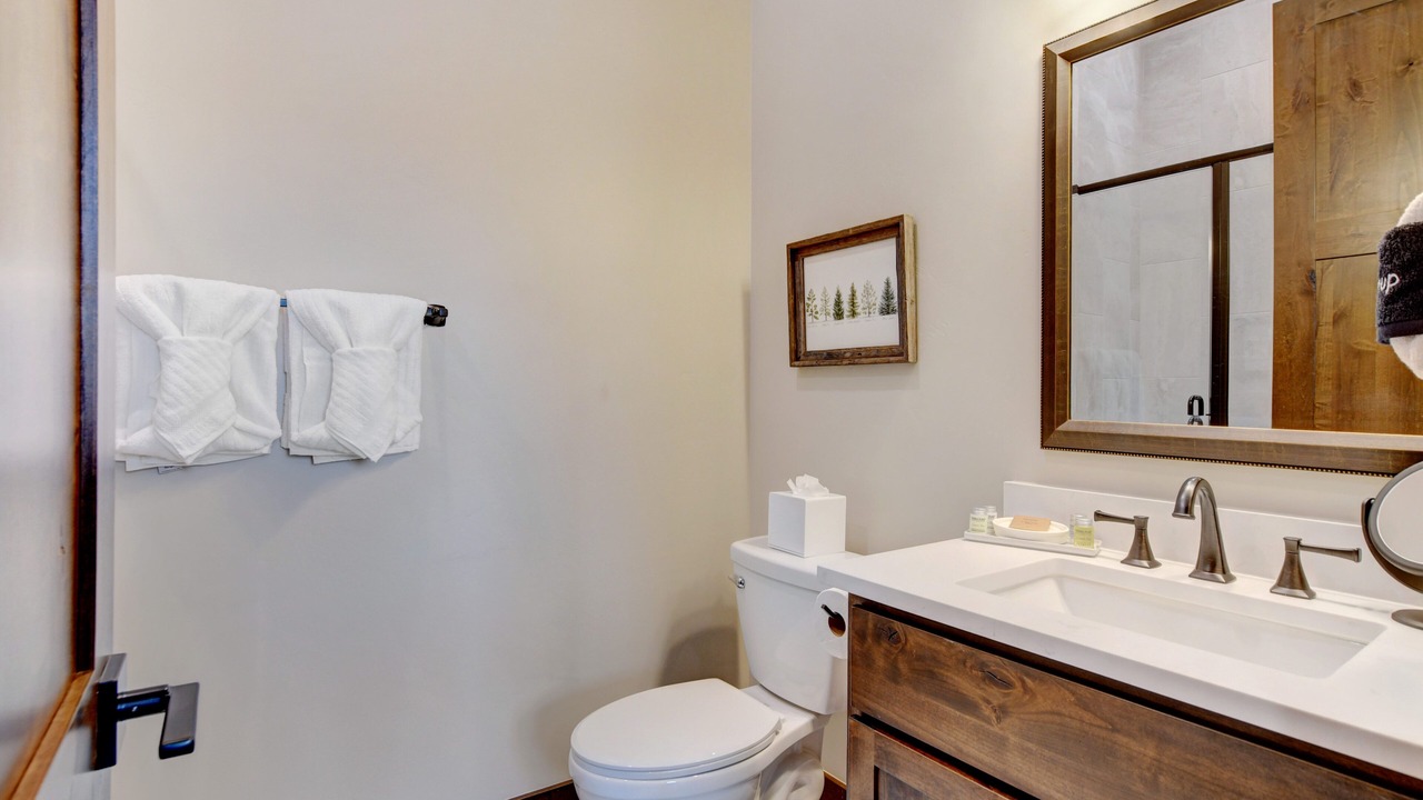 Photo of Bathroom in Grand Park