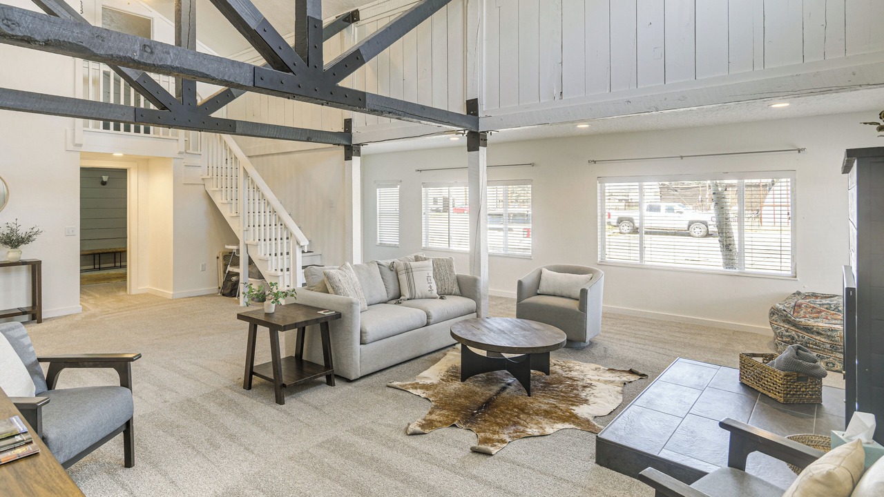 Photo of Livingroom in Pinedale