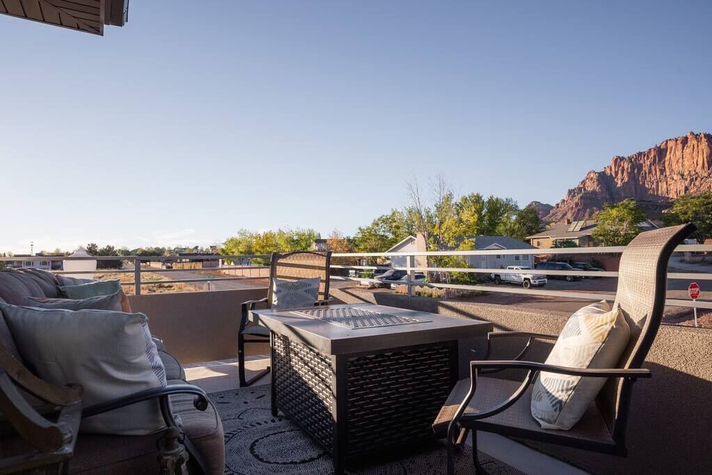 Photo of Patio Balcony in Hildale