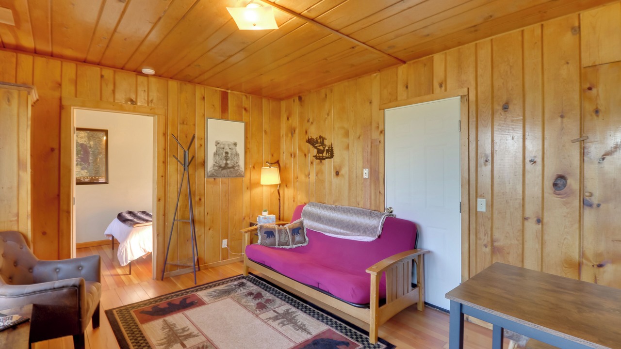 Photo of Bedroom in Lakeside