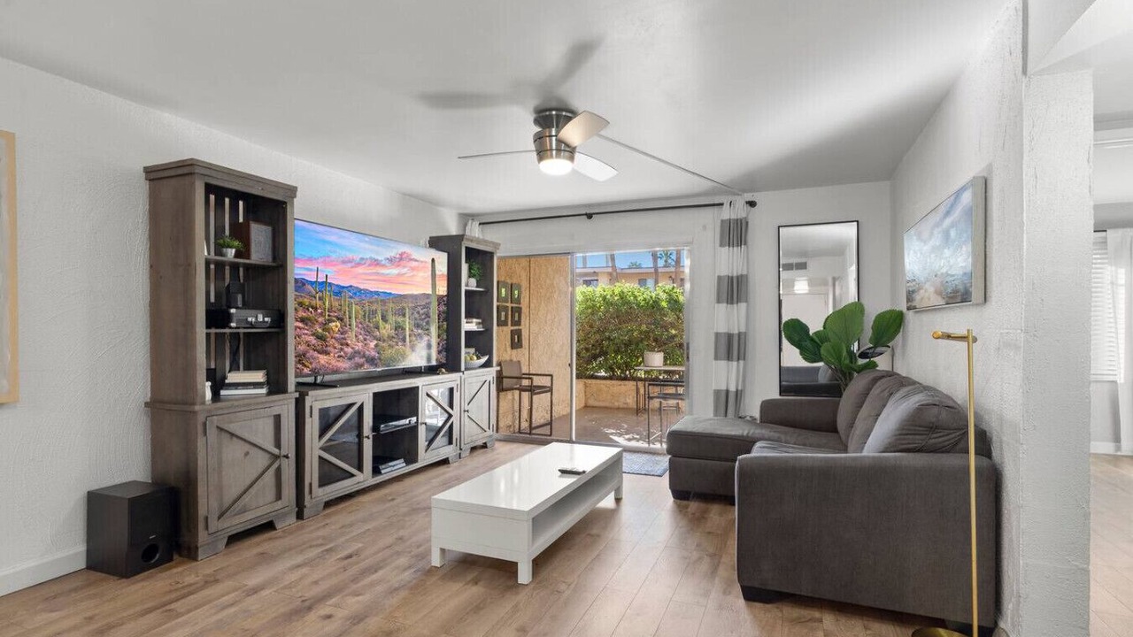 Photo of Livingroom in Security Acres