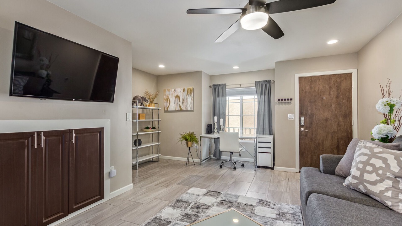 Photo of Livingroom in Sunset