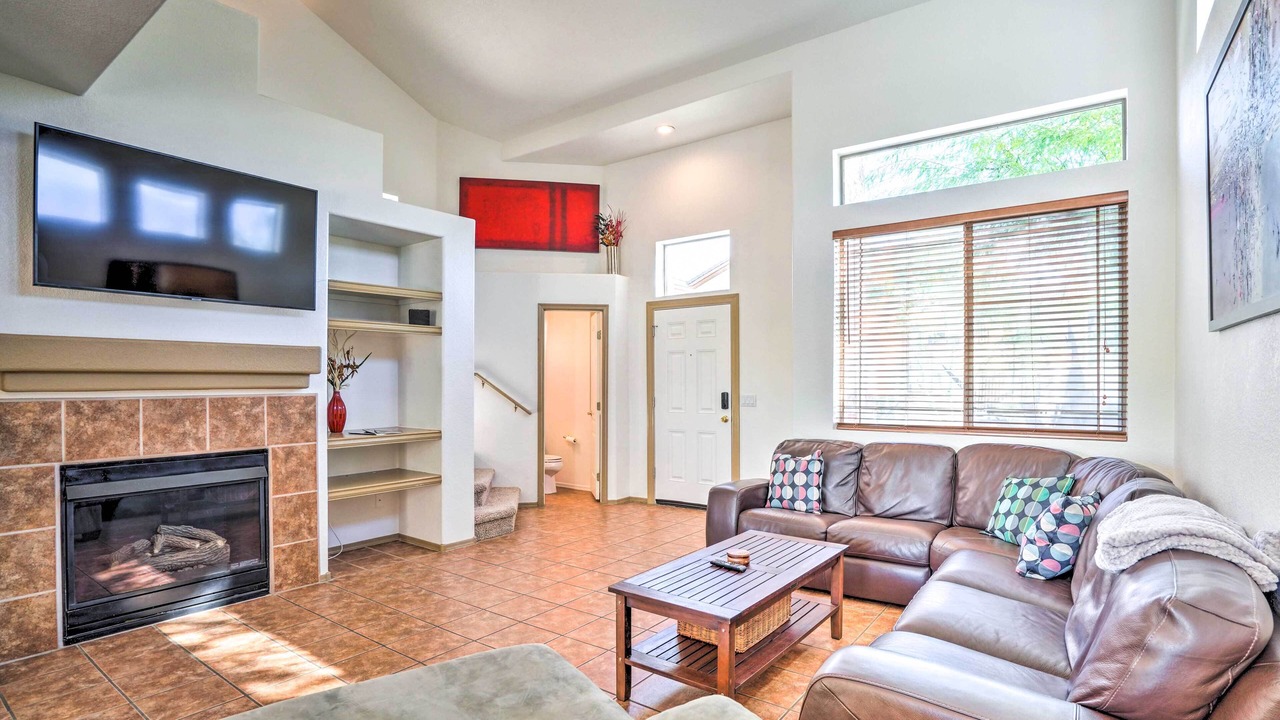 Photo of Livingroom in Tatum Ranch