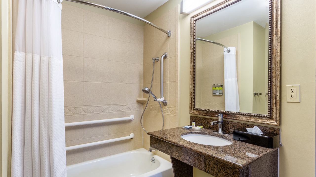 Photo of Bathroom in Davenport