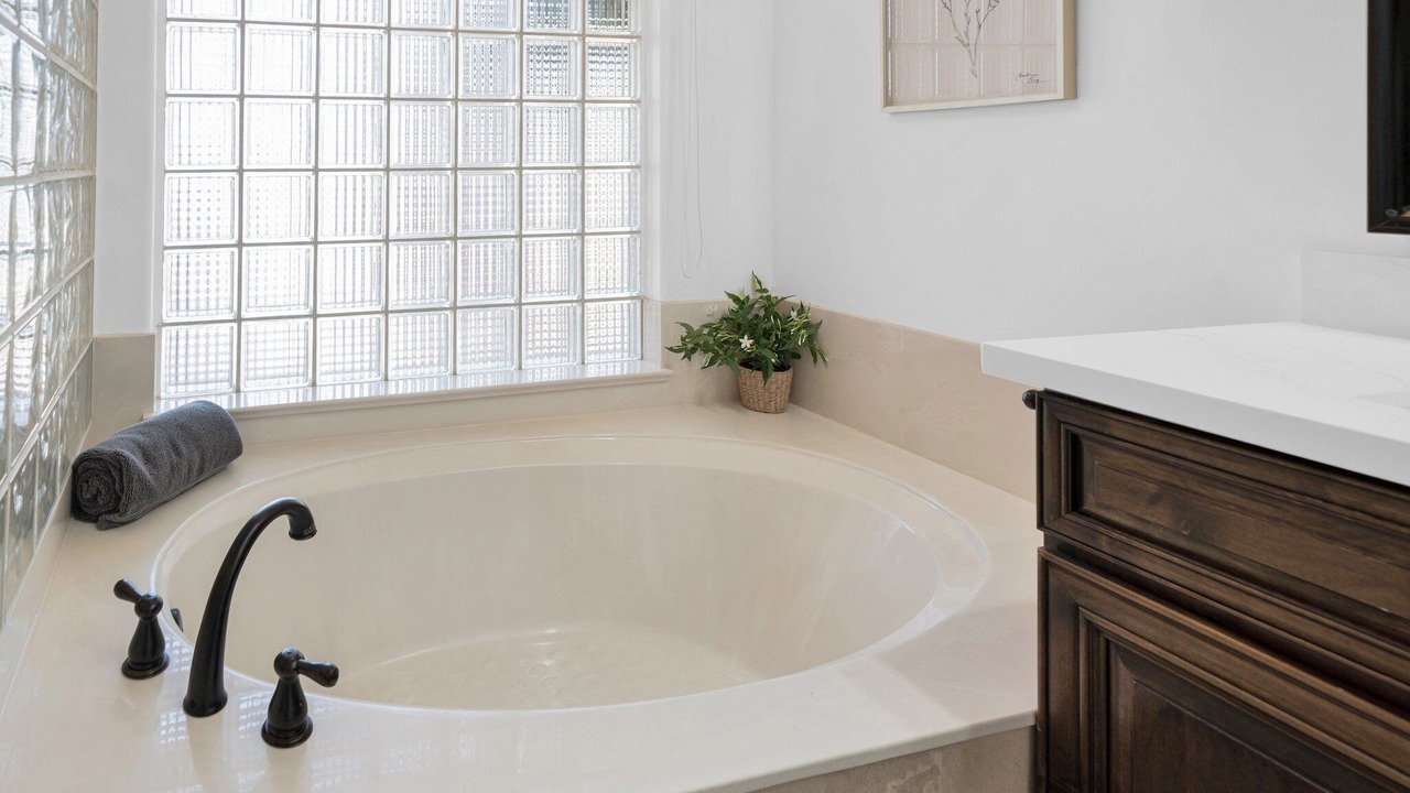 Photo of Bathroom in Talon Retreat