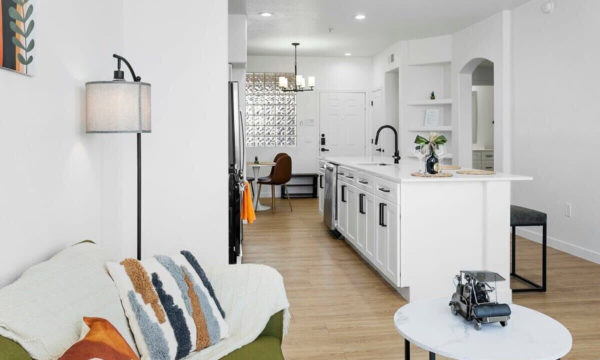 Photo of Livingroom in Glendale Sports and Entertainment District