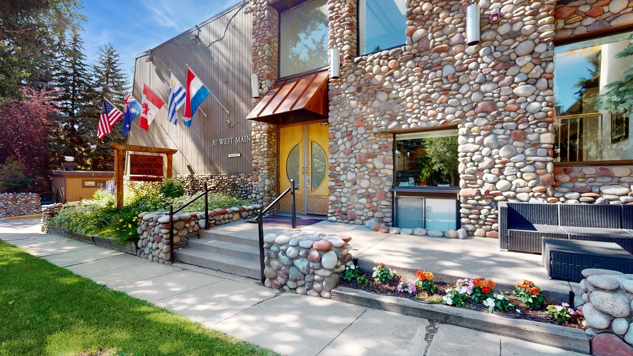 Photo of Outdoor in West End