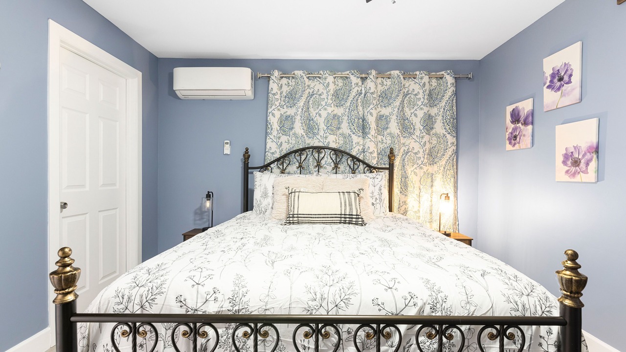 Photo of Bedroom in Cox Heights