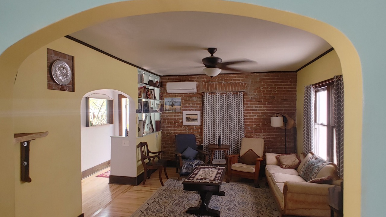 Photo of Livingroom in Garfield
