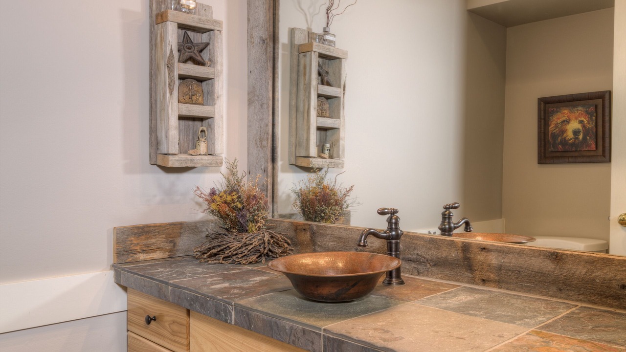 Photo of Bathroom in Saddle Ridge