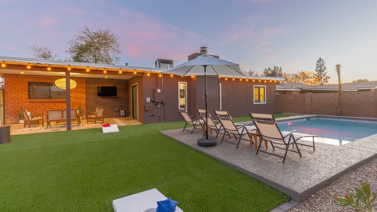 Photo of Patio Balcony in Scottsdale Estates Six