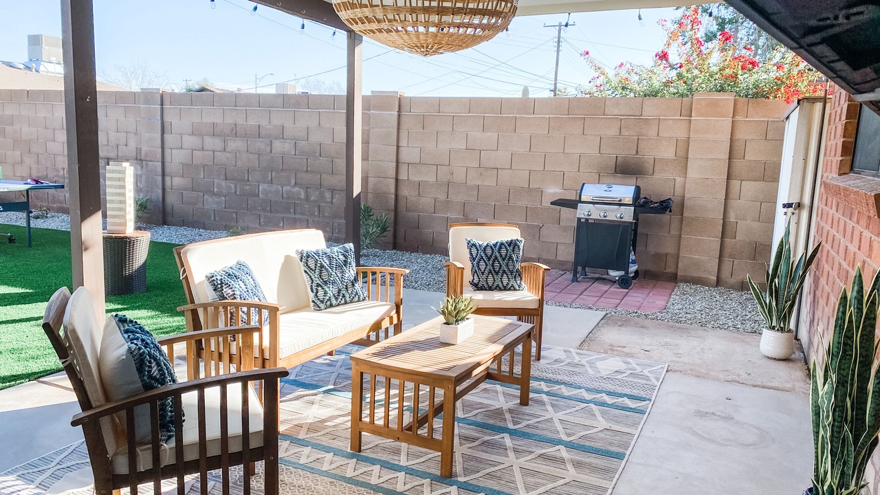 Photo of Patio Balcony in Scottsdale Estates Six