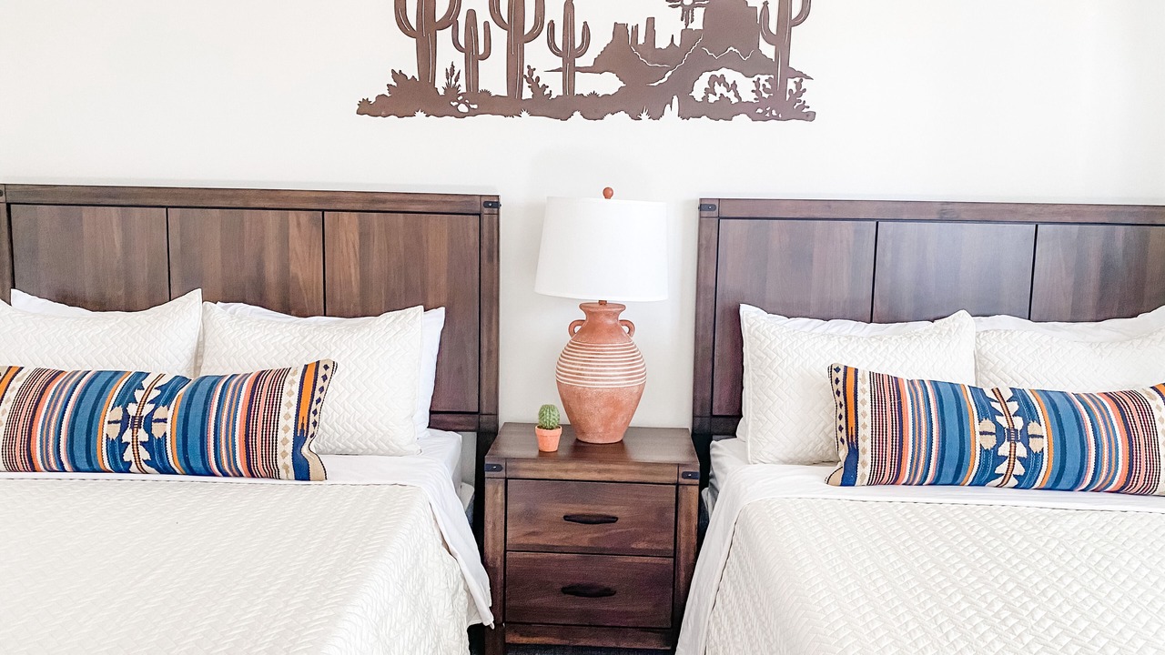 Photo of Bedroom in Scottsdale Estates Six