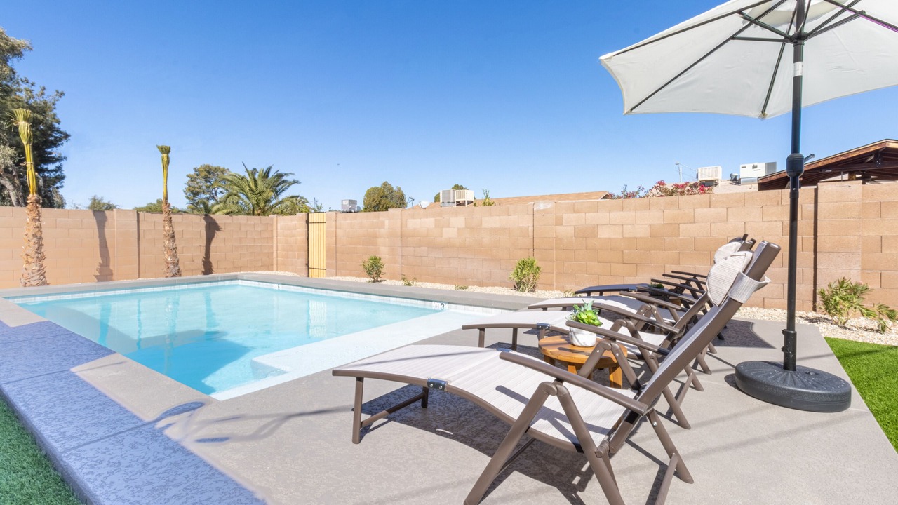 Photo of Outdoor in Scottsdale Estates Six