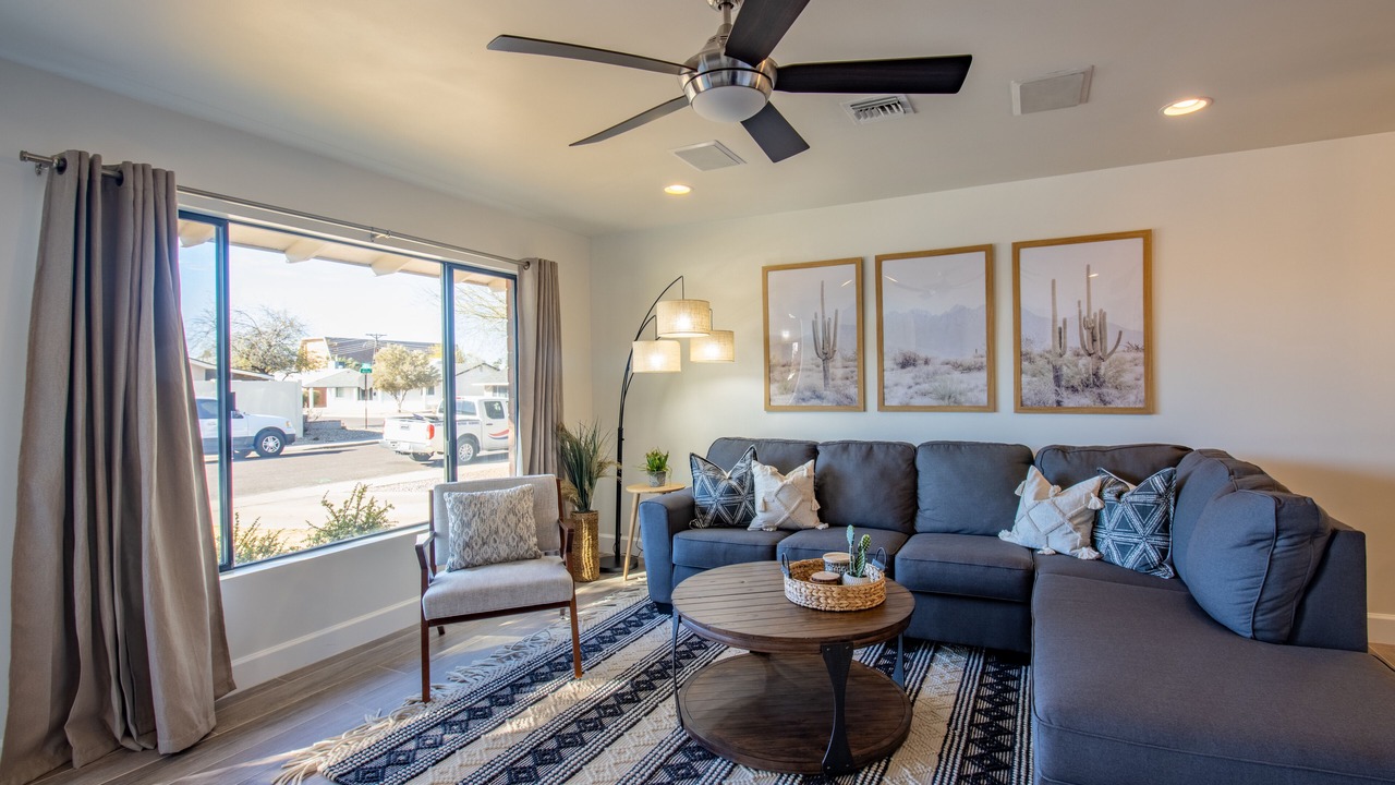 Photo of Livingroom in Scottsdale Estates Six