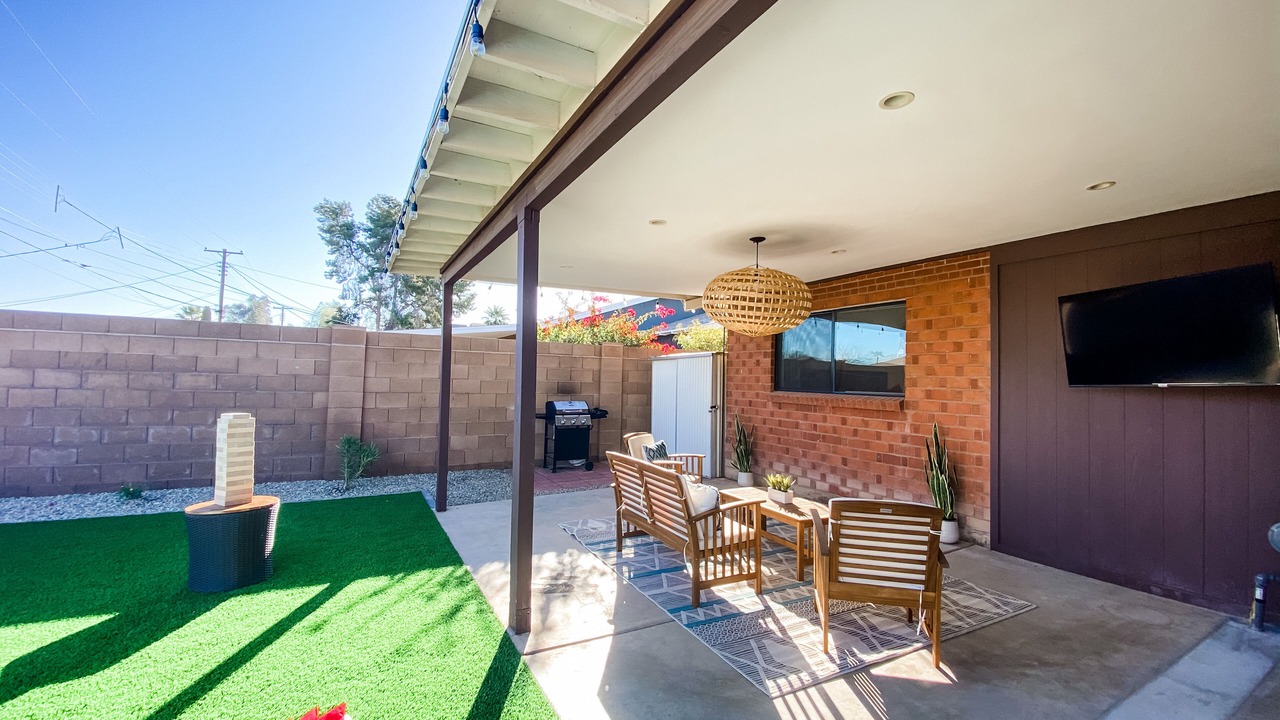 Photo of Outdoor in Scottsdale Estates Six