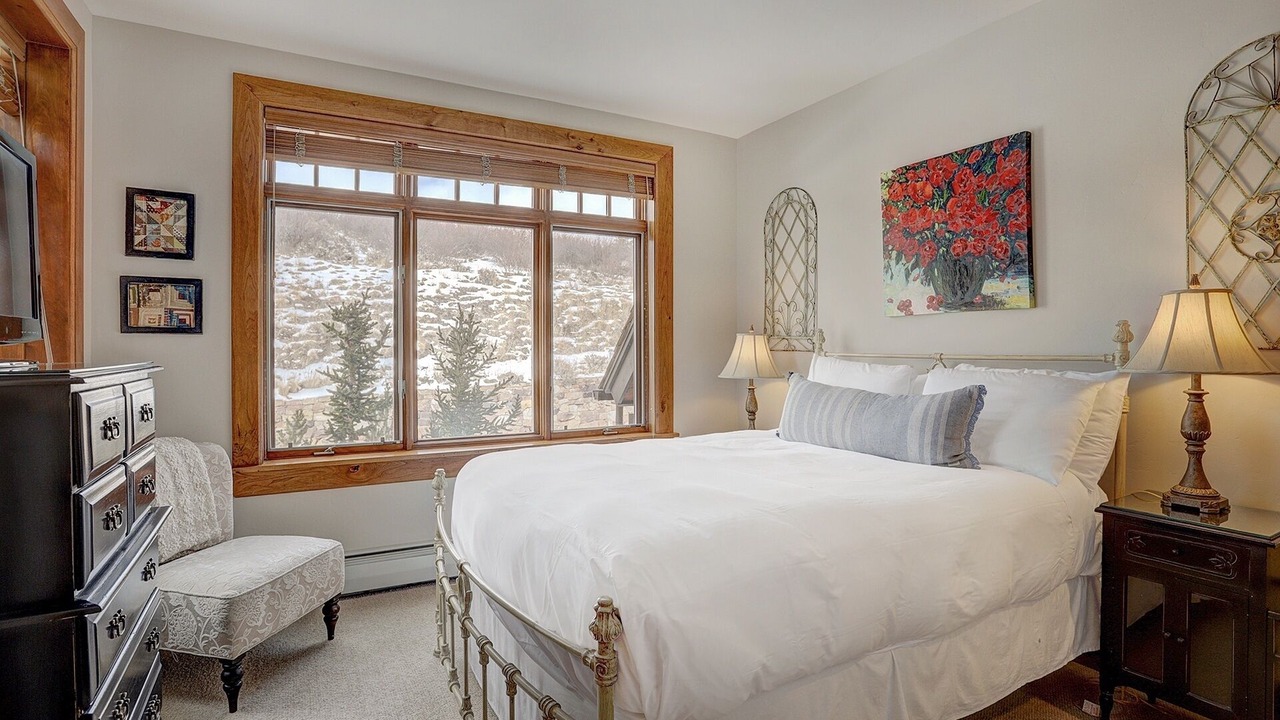 Photo of Bedroom in Avon