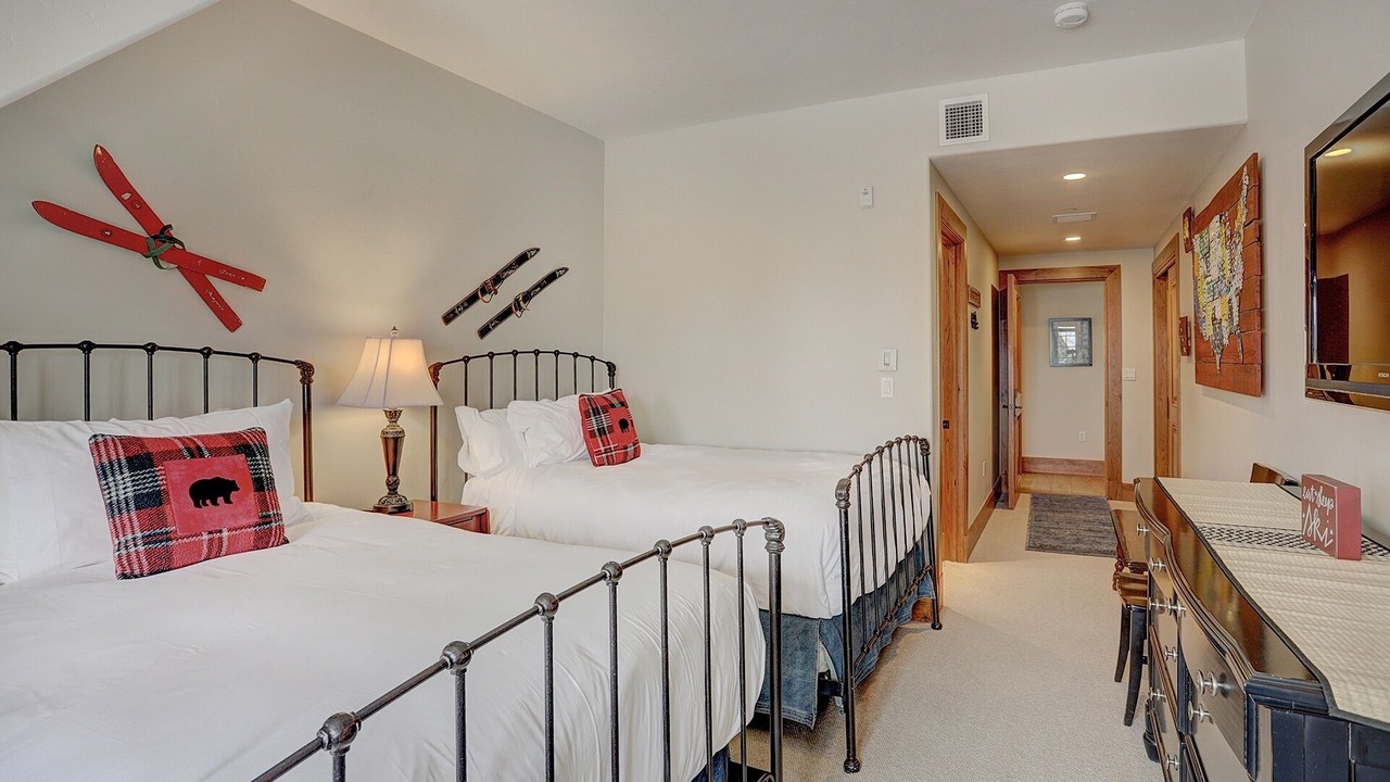 Photo of Bedroom in Avon