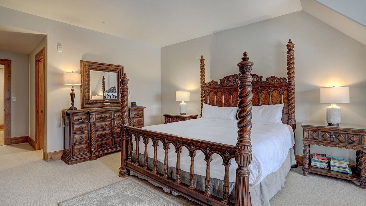 Photo of Bedroom in Avon