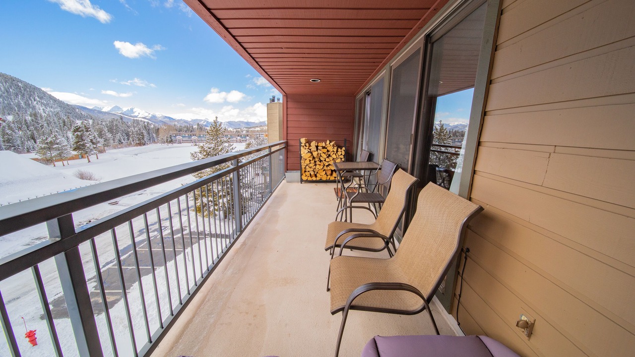 Photo of Patio Balcony in Lakeside Village