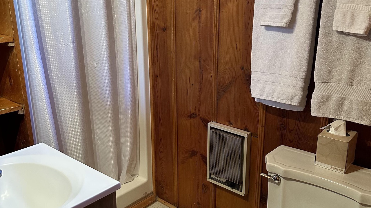 Photo of Bathroom in Pinetop