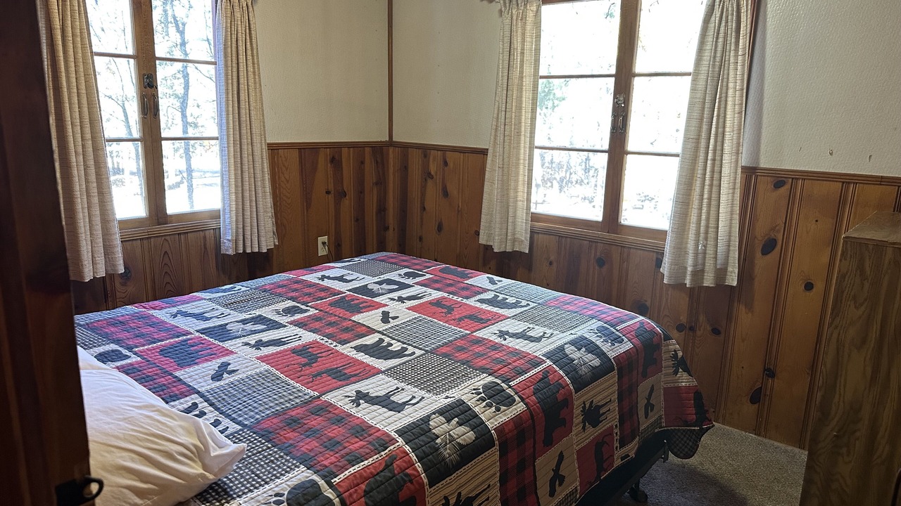 Photo of Bedroom in Pinetop