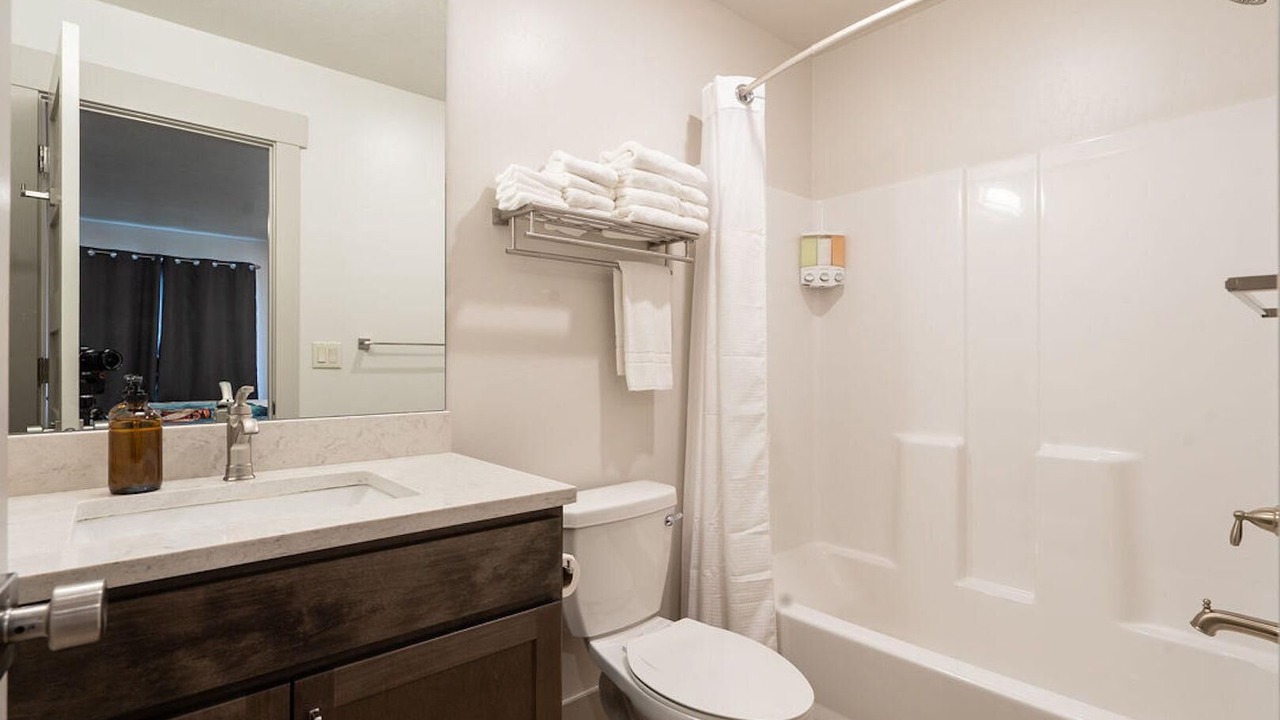Photo of Bathroom in Garden City