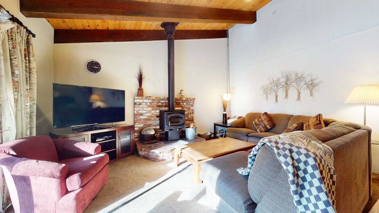 Photo of Bedroom in Mammoth Lakes