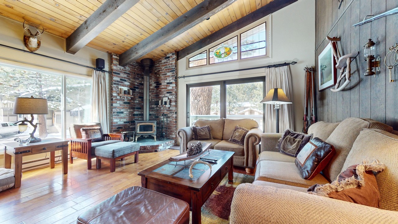 Photo of Bedroom in Mammoth Lakes