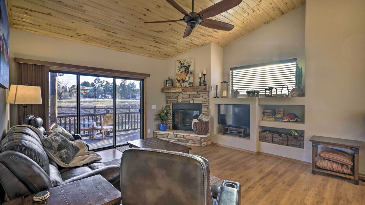 Photo of Livingroom in Show Low