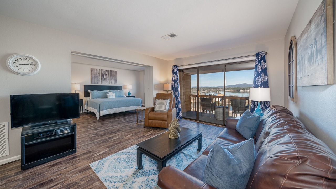 Photo of Livingroom in Lake Hamilton