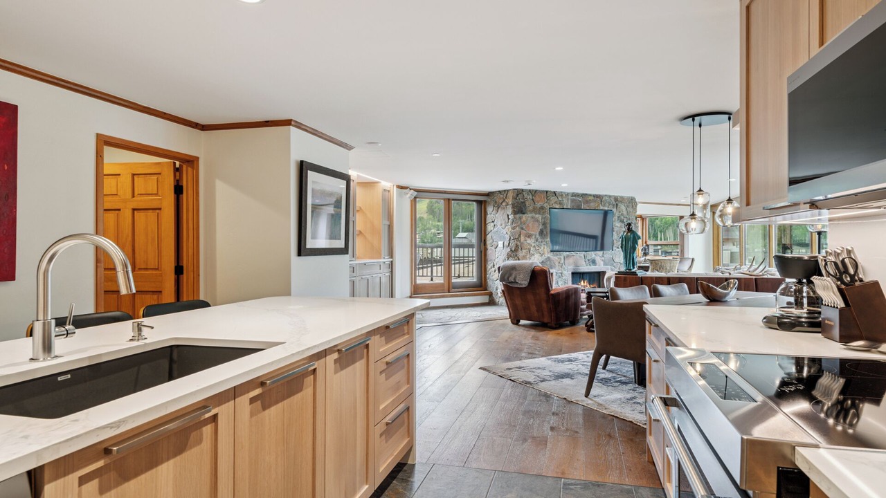 Photo of Livingroom in Vail