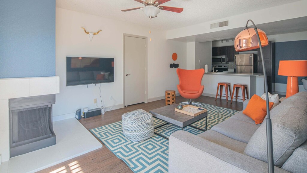Photo of Livingroom in Hy-view
