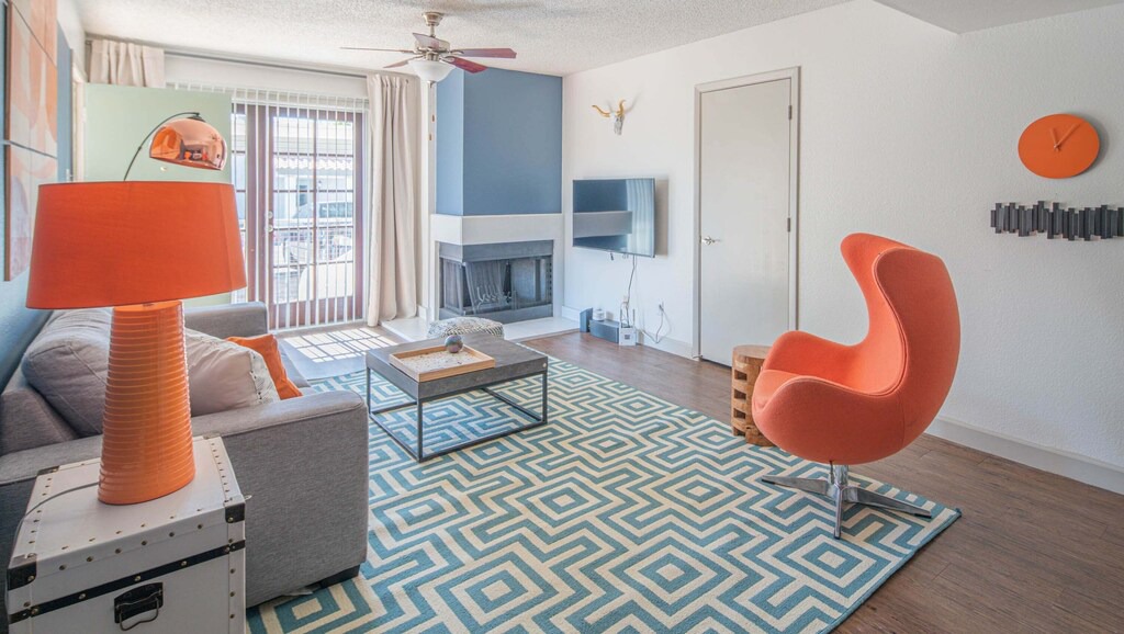 Photo of Livingroom in Hy-view