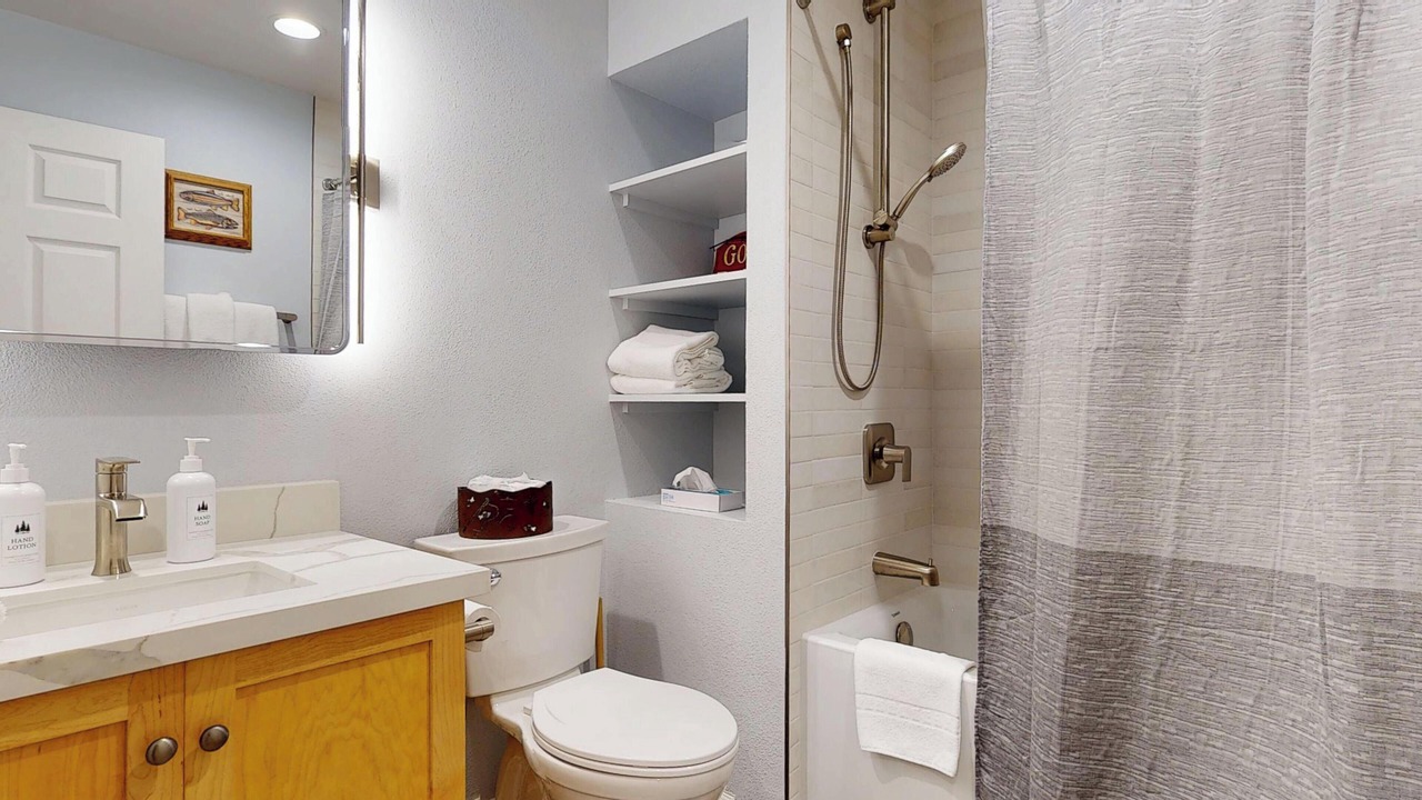 Photo of Bathroom in Mammoth Lakes