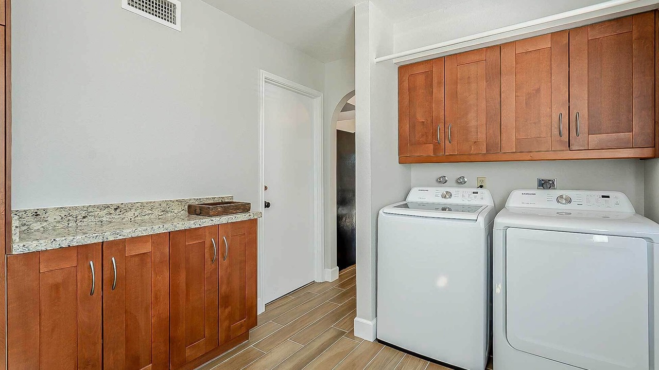 Photo of Bedroom in Raskin Estates