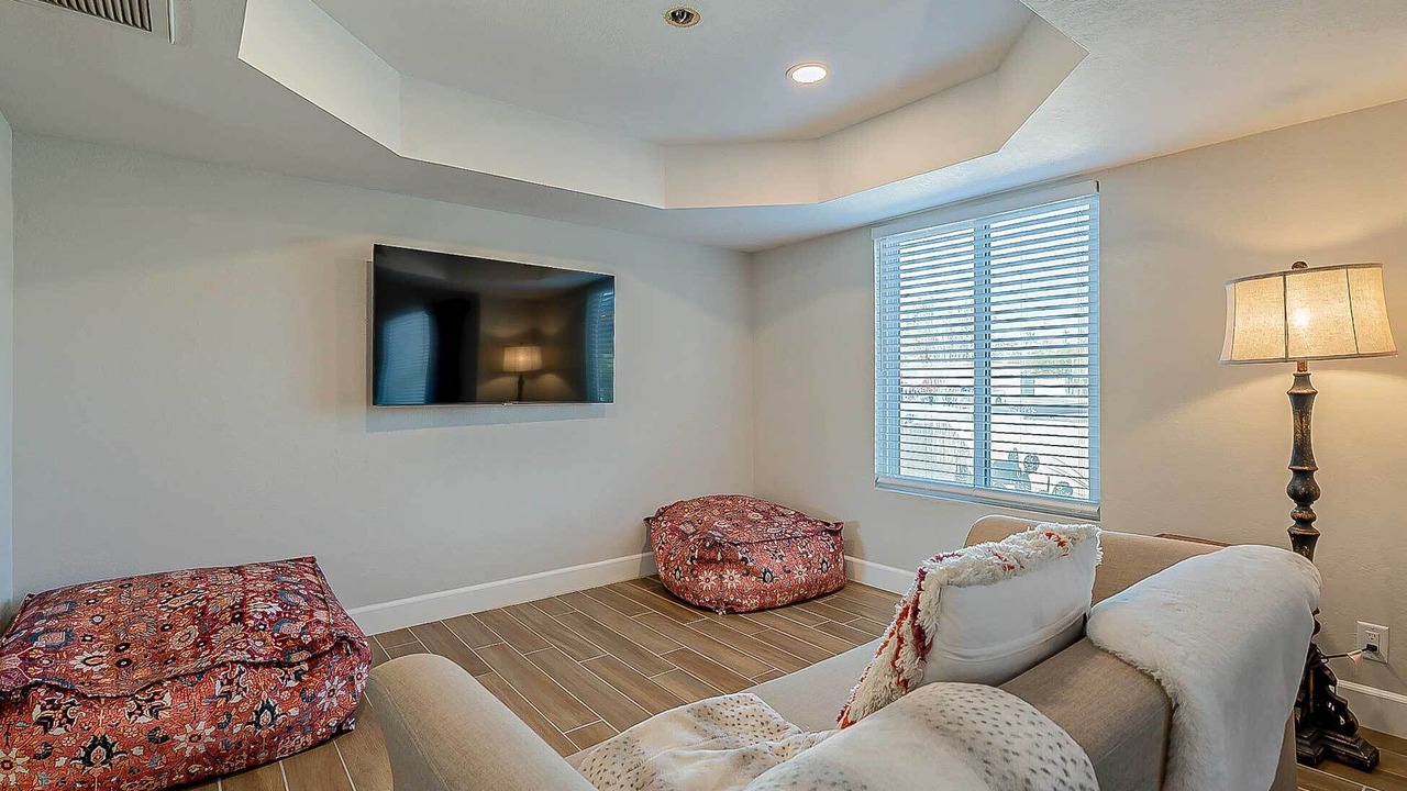 Photo of Bedroom in Raskin Estates