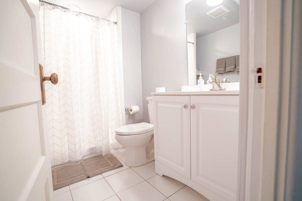 Photo of Bathroom in Congress Park
