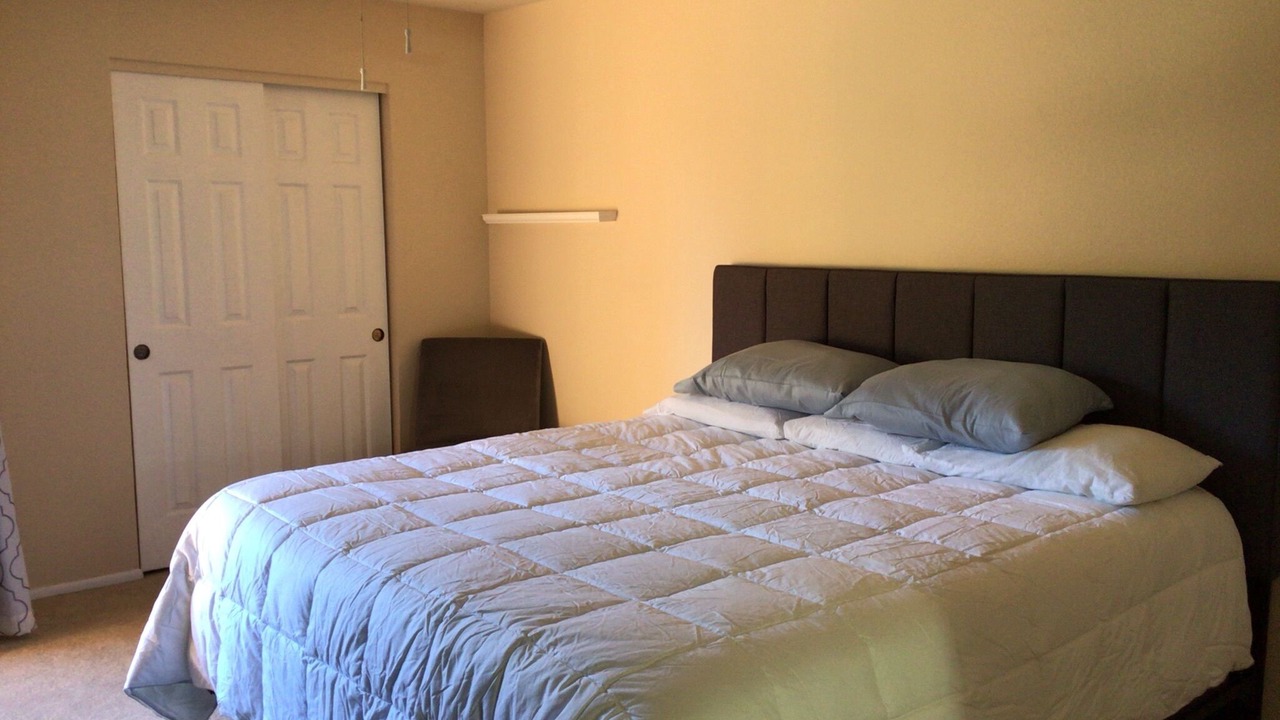 Photo of Bedroom in Paradise Valley Village